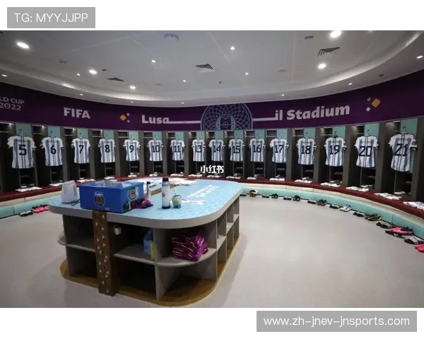 足球频道：从更衣室到看台的足球文化图谱